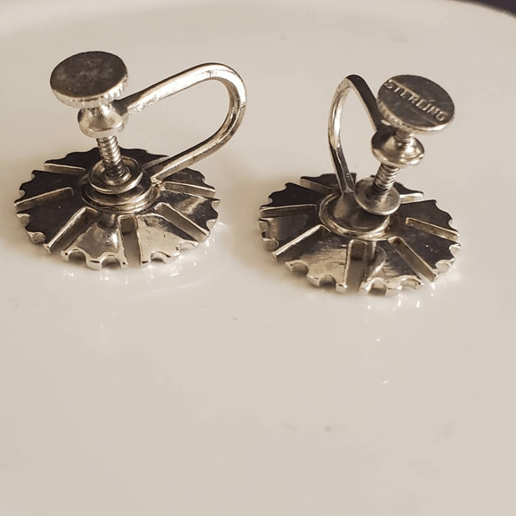 Vintage Ladies Screw Back Earrings‎ With Rhinestone Accents Marked Sterling - Picture 3 of 6